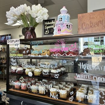 Tota’s Cakery - Sweets almost through the roof - Bakeries Near Me - Delano, California Tota’s Cakery - Sweets almost through the roof - Bakeries Near Me - Delano, California