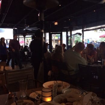Yard House - Bars Near Me - Houston, Texas