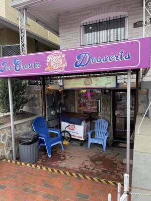 Here's The Scoop by null