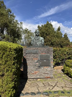 Glover Garden by null