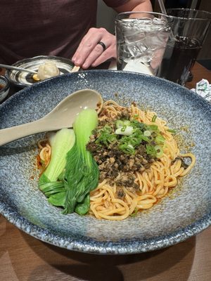 Yu's Noodle Shop by null