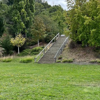 Paradise Beach Park - Parks Near Me - Tiburon, California Paradise Beach Park - Parks Near Me - Tiburon, California