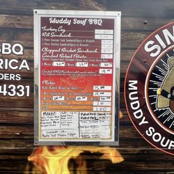 Simpkins Muddy Souf Barbeque - Truck front