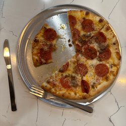 Shopey's Pizza - Meat trio 9" Personal Pizza