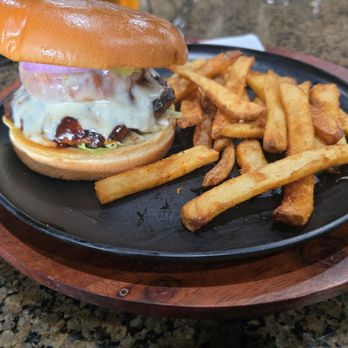 Alaskan Burger & Brew - Texas Cheese Burger and Fries - Burgers Near Me - Anchorage, Alaska Alaskan Burger & Brew - Texas Cheese Burger and Fries - Burgers Near Me - Anchorage, Alaska