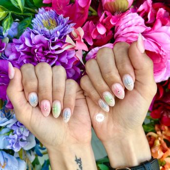Pink + White Nail Studio - Aura over dipping powder - Nail Salons Near Me - Springfield, Missouri
