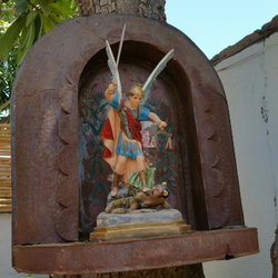 Landi's - Decor