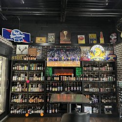 Hal's Bar and Grill