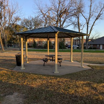 Gilmore Park - Gilmore Park, Bentonville - Parks Near Me - Bentonville, Arkansas Gilmore Park - Gilmore Park, Bentonville - Parks Near Me - Bentonville, Arkansas