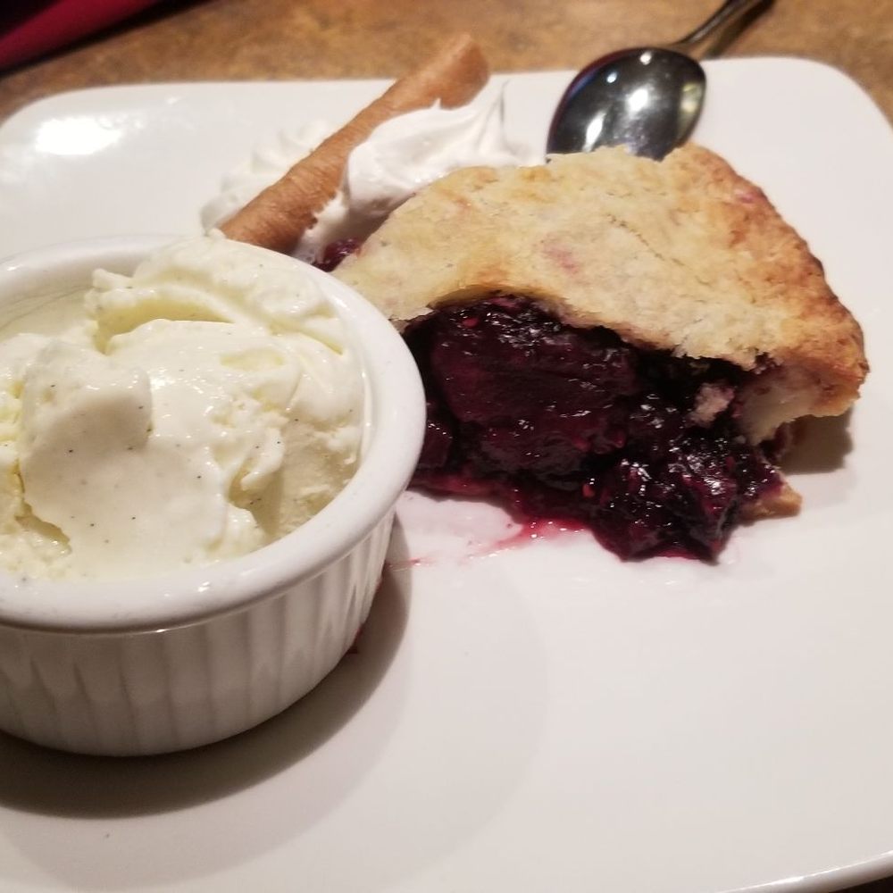 Red Lantern Steak & Spirits - Bumbleberry pie with vanilla ice cream - American Near Me - Fairbanks, Alaska Red Lantern Steak & Spirits - Bumbleberry pie with vanilla ice cream - American Near Me - Fairbanks, Alaska