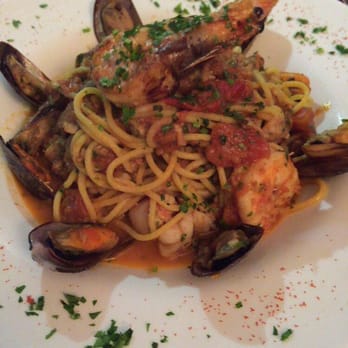 Italy - Spaghetti com frutos do mar - Italian Near Me - São Paulo, SP