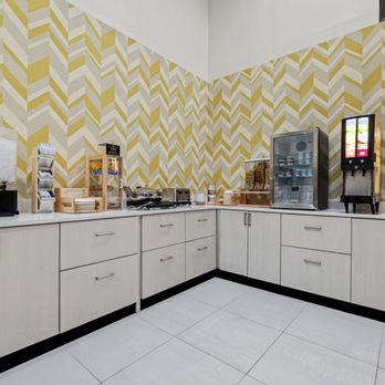 City Express by Marriott Yulee - breakfast area - Hotels Near Me - Yulee, Florida