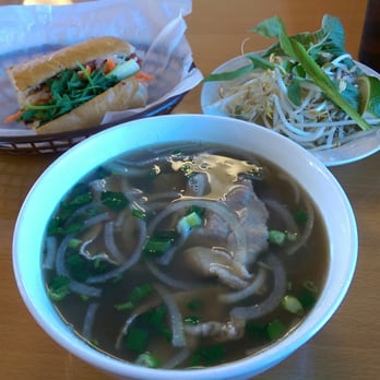Lee's Bakery - Grilled BBQ pork Bahn Mi/Beef Pho combo - Vietnamese Near Me - Atlanta, Georgia