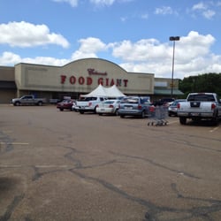 Edwards Food Giant - 2013-05-11; Food Giant, Forrest City AR
