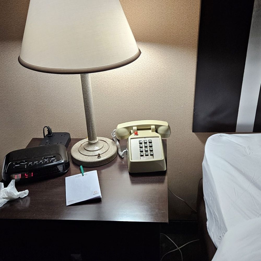 Quality Inn - Old fashioned desk phone - Hotels Near Me - Dumas, Texas Quality Inn - Old fashioned desk phone - Hotels Near Me - Dumas, Texas