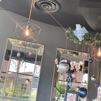 Chilly Bubbles And Co Cafe - Decor - Bubble Tea Near Me - Maitland, Florida