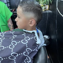 Peter's Barber Shop - Burst fade
