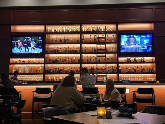 34 Chophouse & Doc's Lounge by null