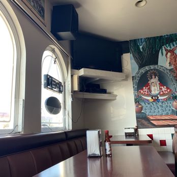 Tacos La Revancha - Mexican Near Me - Long Beach, California