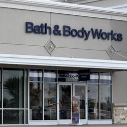 Bath & Body Works - Exterior