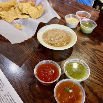 Mamas & Beer - Salsa choices from the Salsa Bar - Mexican Near Me - Asheville, North Carolina