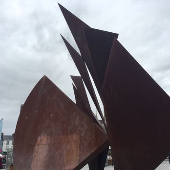 Eyre Square - Parks Near Me - Galway, G Eyre Square - Parks Near Me - Galway, G