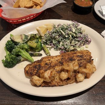 Villalobos Kitchen - Grilled fish and shrimp - Seafood Near Me - Long Beach, California