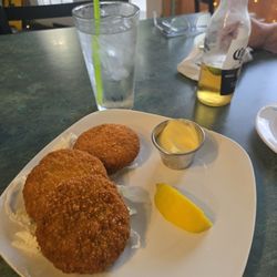 Crab  cakes. Delish!