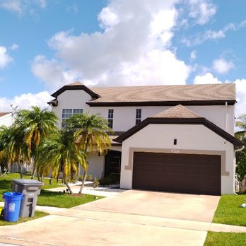 Spotless Pressure Washing - Shingle roof Boca Raton - Pressure Washers Near Me - Boca Raton, Florida Spotless Pressure Washing - Shingle roof Boca Raton - Pressure Washers Near Me - Boca Raton, Florida