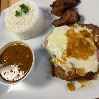 Bohio Latin Flavors - Chicken parmesiana - Dominican Near Me - Margate, Florida Bohio Latin Flavors - Chicken parmesiana - Dominican Near Me - Margate, Florida