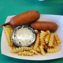Mr Weenie - Corn dog basket