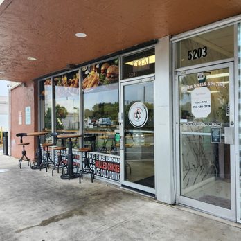 Soflo Chicken And Grill - Soul Food Near Me - Sunrise, Florida
