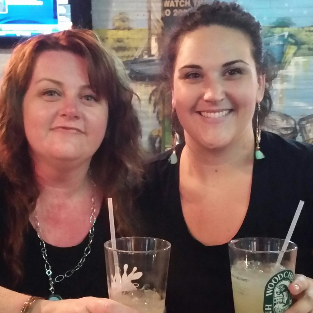 Murphy's Pub Orlando - Enjoying drinks at Murphys!! - Pubs Near Me - Orlando, Florida Murphy's Pub Orlando - Enjoying drinks at Murphys!! - Pubs Near Me - Orlando, Florida