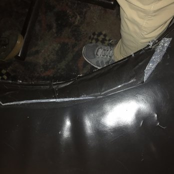Dick's Wings & Grill - Fernandina - I love sticking to my duct taped seats. - Chicken Wings Near Me - Fernandina Beach, Florida