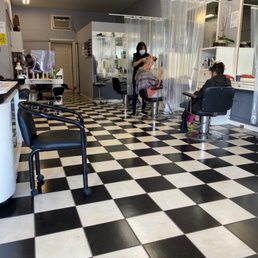 Waiting to get my hair cut by the owner Jenny. Waiting to get my hair cut by the owner Jenny.