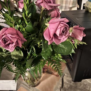 Alvin Flowers - Product has gone downhill at this flower shop - Florists Near Me - Alvin, Texas