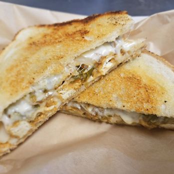 B Heavenly - Fried Jalepeno Sandwich - Vegetarian Near Me - Eugene, Oregon B Heavenly - Fried Jalepeno Sandwich - Vegetarian Near Me - Eugene, Oregon