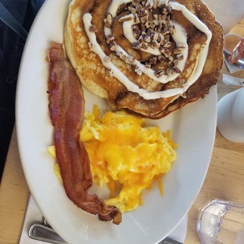 Crackers & Co Cafe - Cinnamon Roll Pancakes - American Near Me - Mesa, Arizona