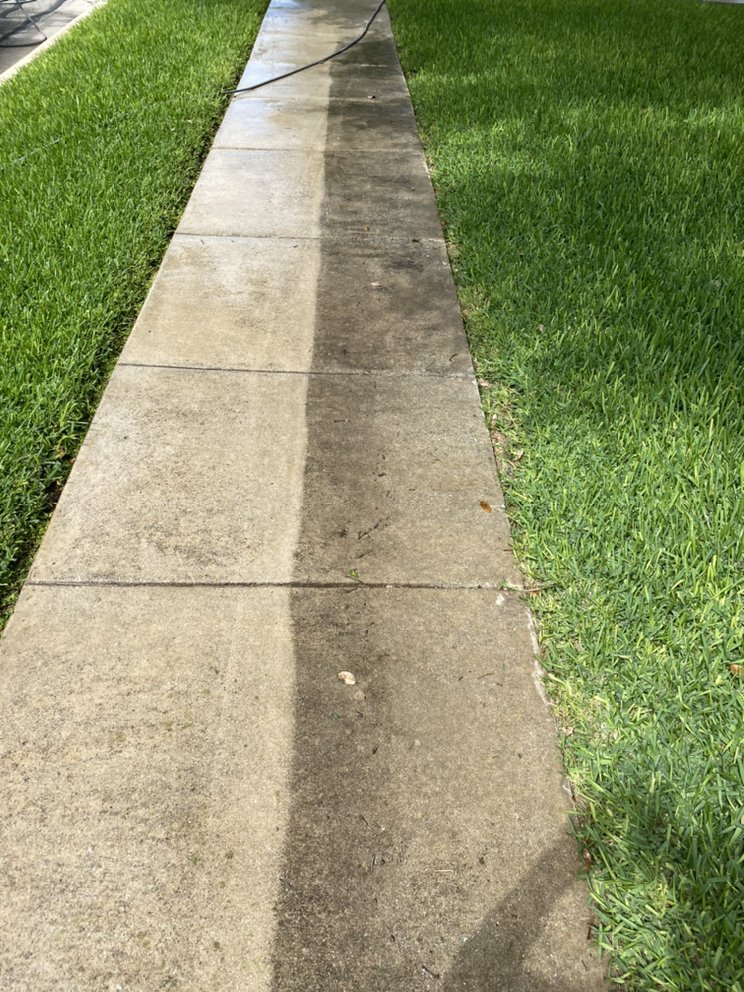 Slide of Caledonia Cleaning Services