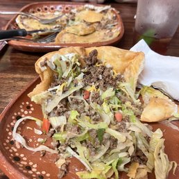 We tried but the oil under the salad and sopas was too much. We tried but the oil under the salad and sopas was too much.
