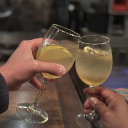 Mezcal aperol spritz