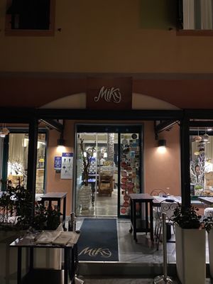 Miky by null