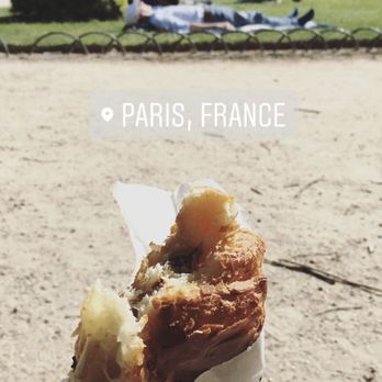 Place des Vosges - Parks Near Me - Paris, 75