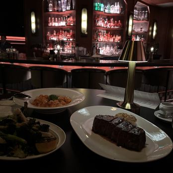 Fioretta - New York strip, charred broccoli, Macoroni alla Vodka - Italian Near Me - Chicago, Illinois