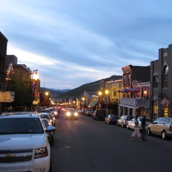 Park City Gallery Stroll - beautiful sky view from the top of historic main street - Art Galleries Near Me - Park City, Utah Park City Gallery Stroll - beautiful sky view from the top of historic main street - Art Galleries Near Me - Park City, Utah