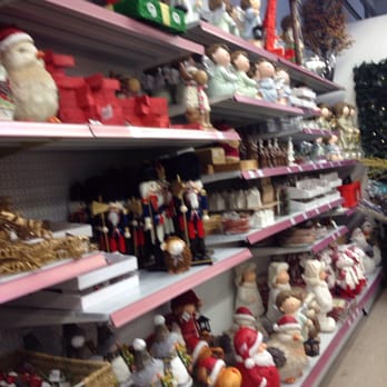 Krümet Sonderposten Markt - Seen at the Christmas area (2015) - Women's Clothing Near Me - Bönningstedt, SH