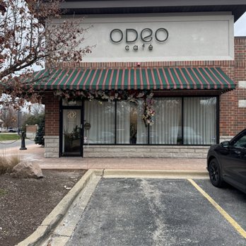 Odeo Cafe - Patisserie/Cake Shop Near Me - Algonquin, Illinois