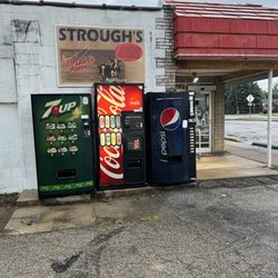 Strough's Supermarket - Pop/Soda/Coke out back.