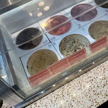 OddFellows Ice Cream Co. - Ice Cream & Frozen Yogurt Near Me - Brooklyn, New York