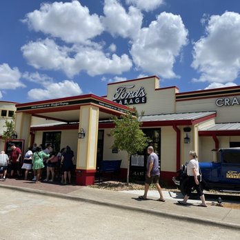 Ford's Garage Plano - Ford Garage Plano Texas - Burgers Near Me - Plano, Texas Ford's Garage Plano - Ford Garage Plano Texas - Burgers Near Me - Plano, Texas